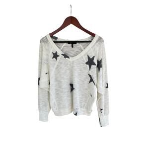 Jupee Sweater S/M Star Print Lightweight Knit White Made in USA Pullover V-Neck